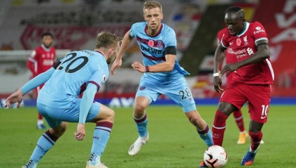  西汉姆联主场惨遭富勒姆逆转吞失利苦果