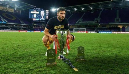  法甲金靴争夺战三甲差距缩小至一球  